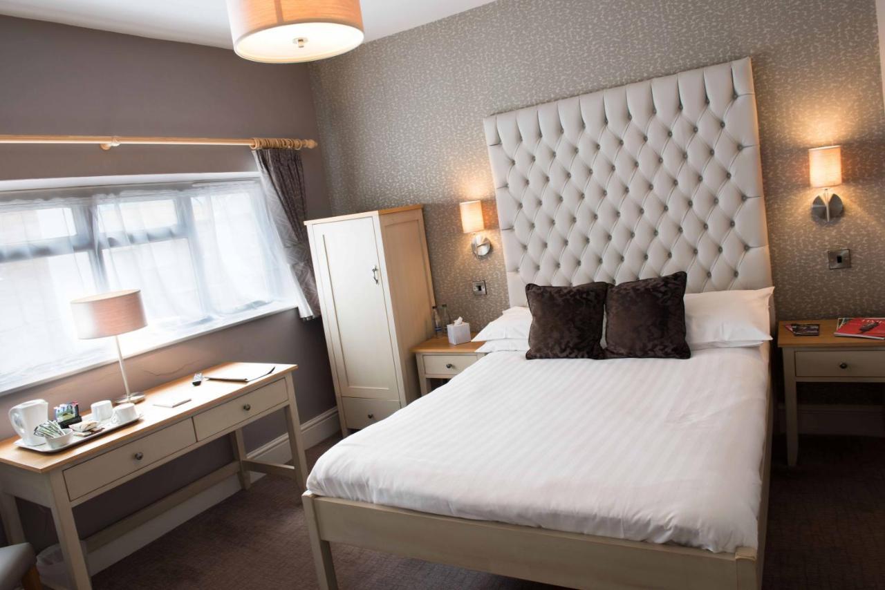 The County Hotel Хексем Номер фото